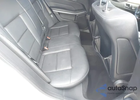 2014 Mercedes-Benz E 350 4Matic z USA, uszkodzony, nr VIN WDDHF8JB5EA794095